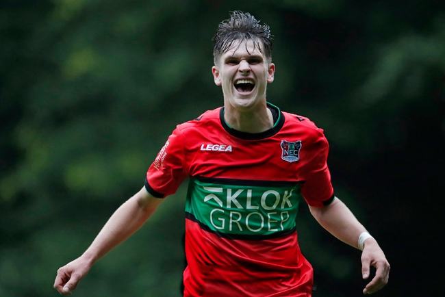 也彰显了潜 也彰显了潜